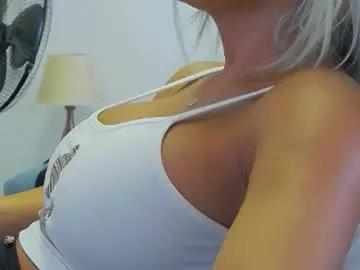 Freechat katestars on Chaturbate