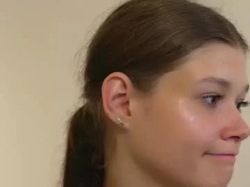 kelly_ember on Chaturbate 