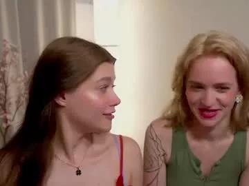 kelly_ember on Chaturbate 