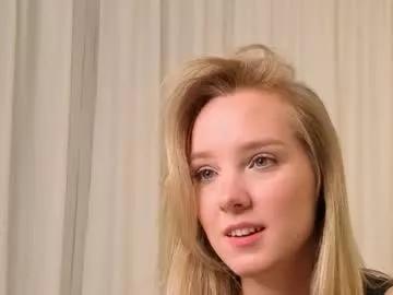 Freechat l1n4luv on Chaturbate