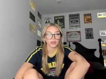 livvywinters on Chaturbate