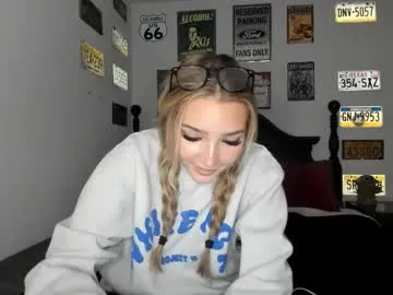 livvywinters on Chaturbate