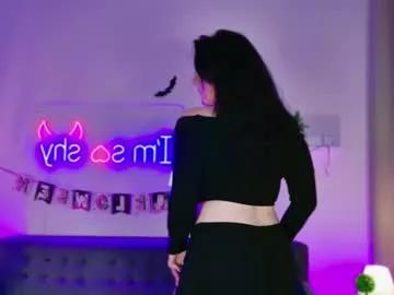 Freechat love_me_tonight_ on Chaturbate