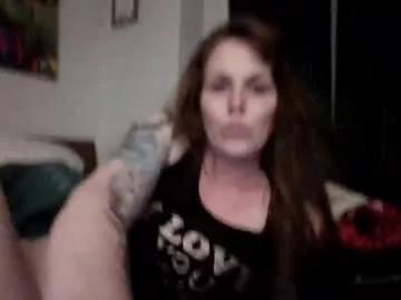 mamafoxxx911 on Chaturbate 