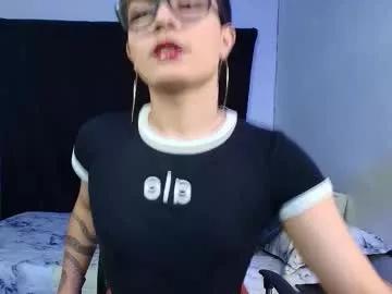 Freechat mia_roos13 on Chaturbate