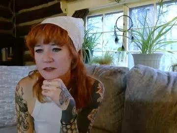 missmoonmagic13 on Chaturbate 