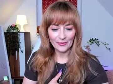 Freechat naughtymilane on Chaturbate