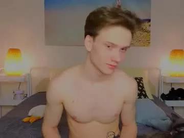 pupsenish on Chaturbate 