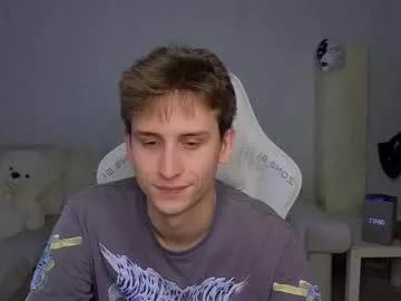 pupsenish on Chaturbate