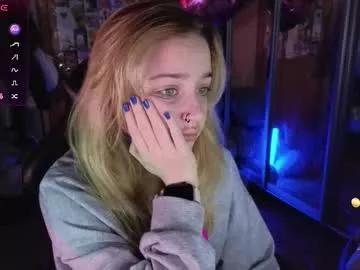 queen_kitty1818 on Chaturbate 