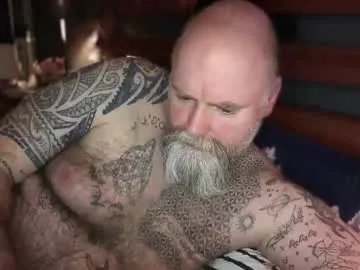 tattooeddilf01 on Chaturbate 