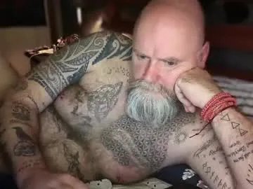 tattooeddilf01 on Chaturbate 