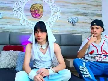 Freechat twinslovers_ on Chaturbate