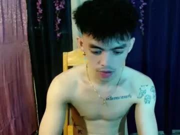 urhunky_boy on Chaturbate 
