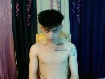 urhunky_boy on Chaturbate 