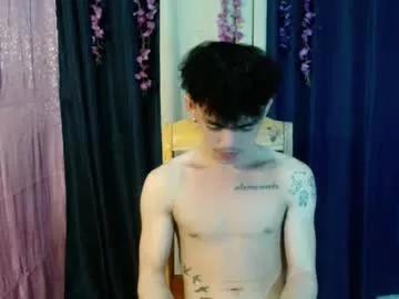 urhunky_boy on Chaturbate 