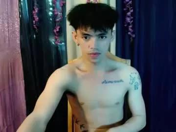 urhunky_boy on Chaturbate 
