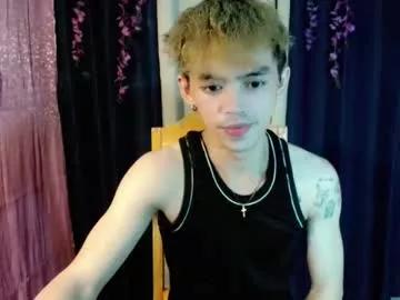 urhunky_boy on Chaturbate 