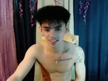 urhunky_boy on Chaturbate 