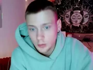 Private xavier_night81 on Chaturbate