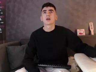 aaron_tate on Flirt4Free 