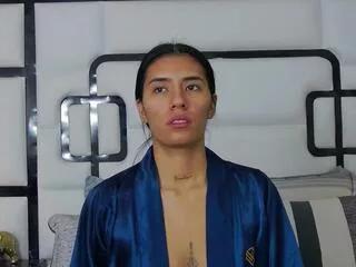 annie_gills on Flirt4Free
