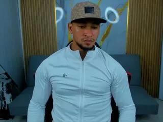 anthom_wells on Flirt4Free