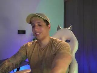 appolo_cavill on Flirt4Free 