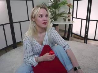 ara_brafford on Flirt4Free 