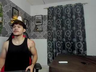 ares_parker on Flirt4Free