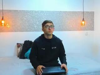 calvin_hunter on Flirt4Free