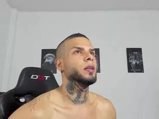 curtis_blake on Flirt4Free