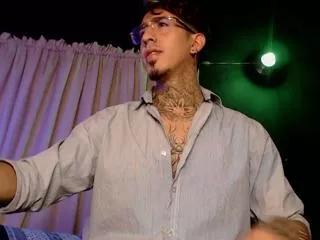 donovan_desmond on Flirt4Free 