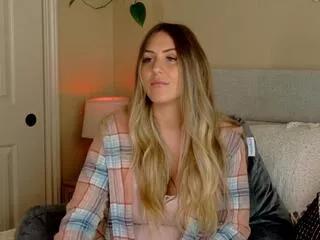 emeree_lakes on Flirt4Free 