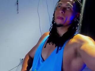 kris_khalifa on Flirt4Free