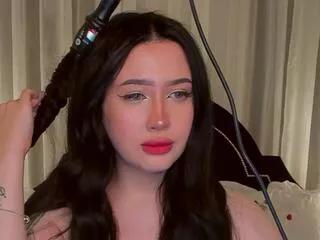maddy_stolem on Flirt4Free 
