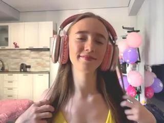 tatyana_lavear on Flirt4Free 