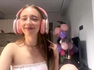 tatyana_lavear on Flirt4Free