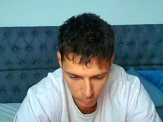 zeb_madison on Flirt4Free