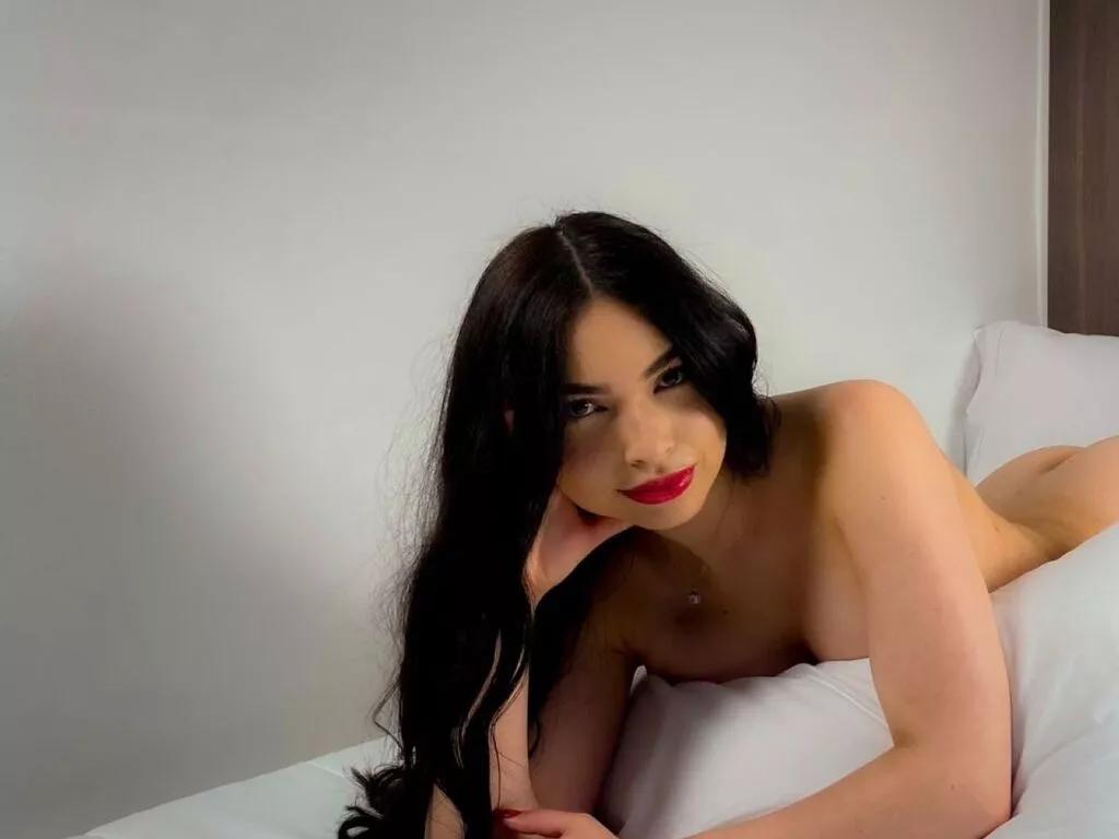 AlanaSierra on LiveJasmin