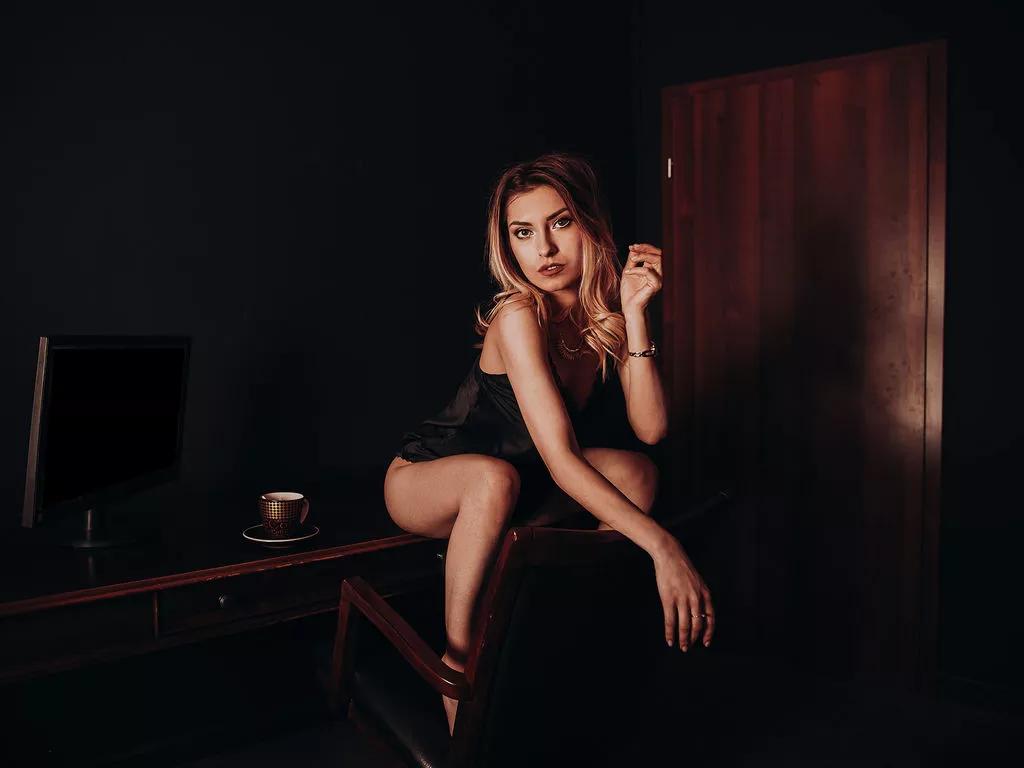 AlmaShannon on LiveJasmin