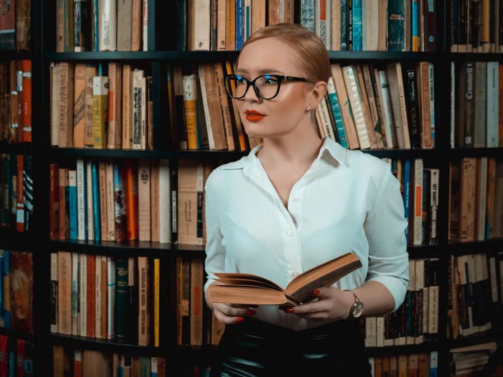ChloeRichardson on LiveJasmin