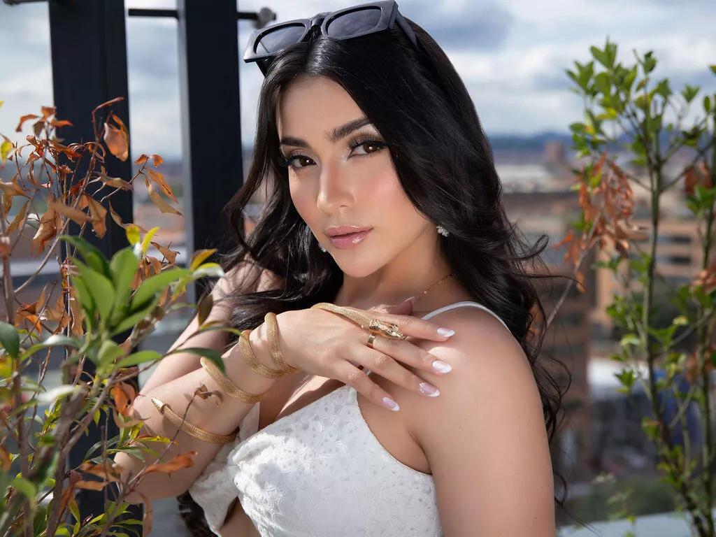 Nina on LiveJasmin