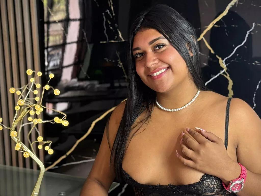SaritaRous on LiveJasmin