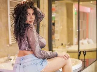 Addacurvy on Streamate 