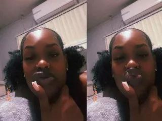 ChocolateSquirter on Streamate 