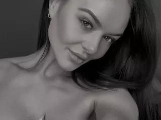 Lunaa_Raee on Streamate