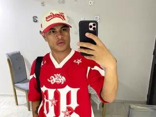 Valentino27 on Streamate