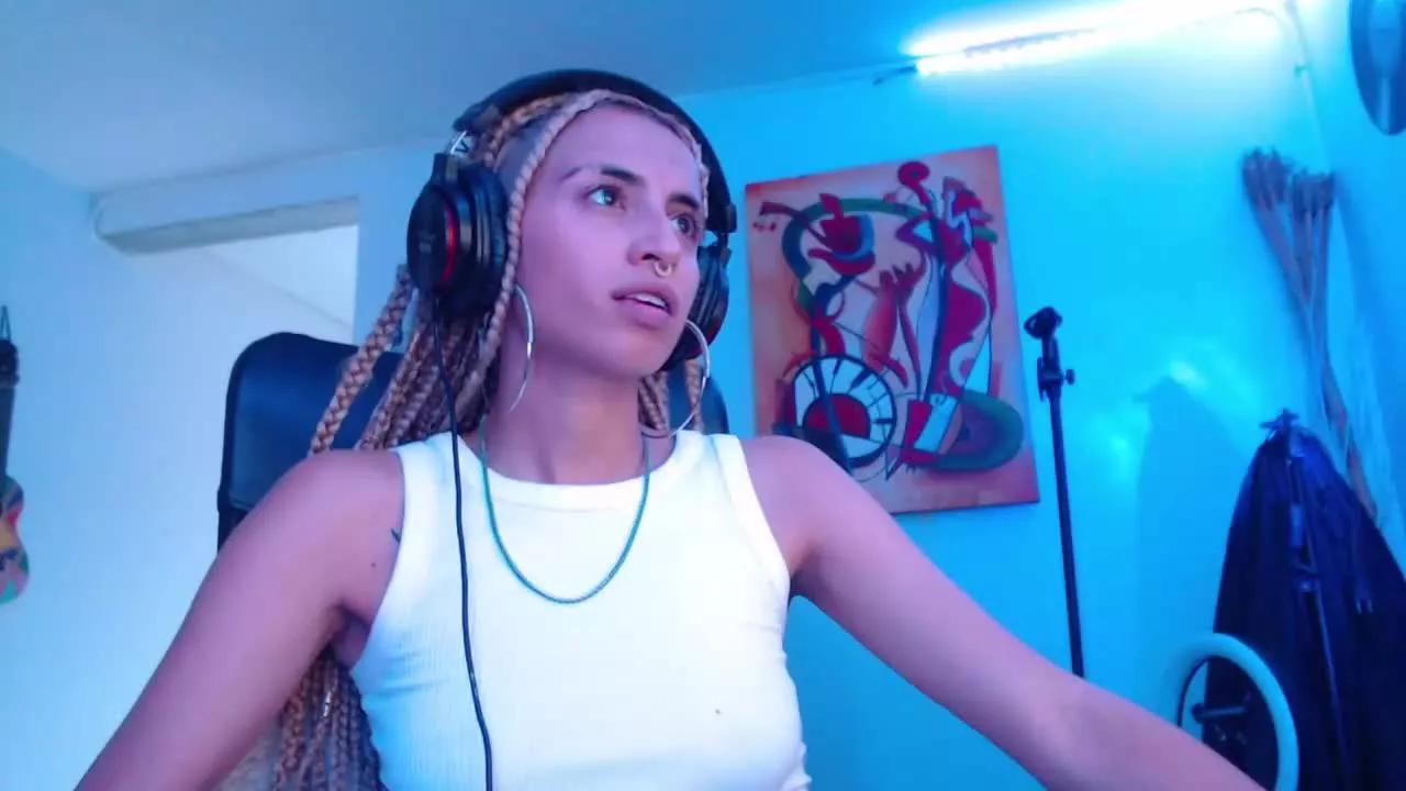 Agathasnake on Streamray 