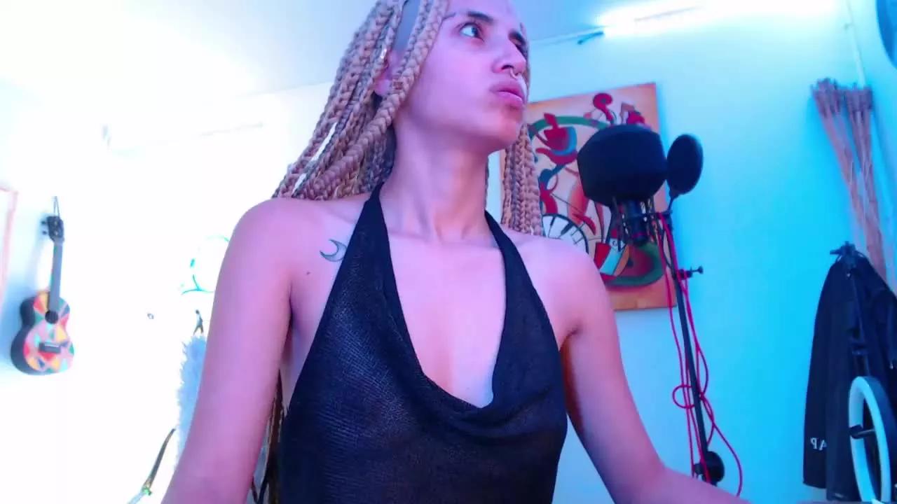Agathasnake on Streamray 